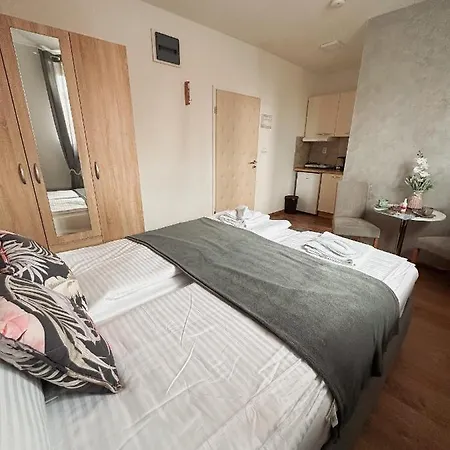 Hostel San Lux Dunavska Novi Sad