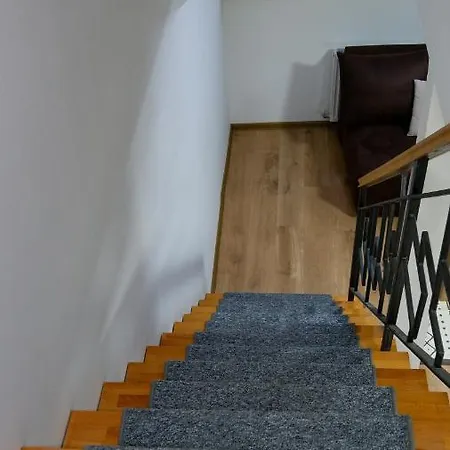 Hostel San Lux Dunavska Novi Sad