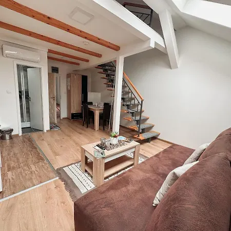 San Lux Dunavska Hostel Novi Sad