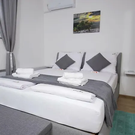 Hostel San Lux Dunavska Novi Sad