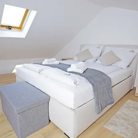 Hostel San Lux Dunavska Novi Sad